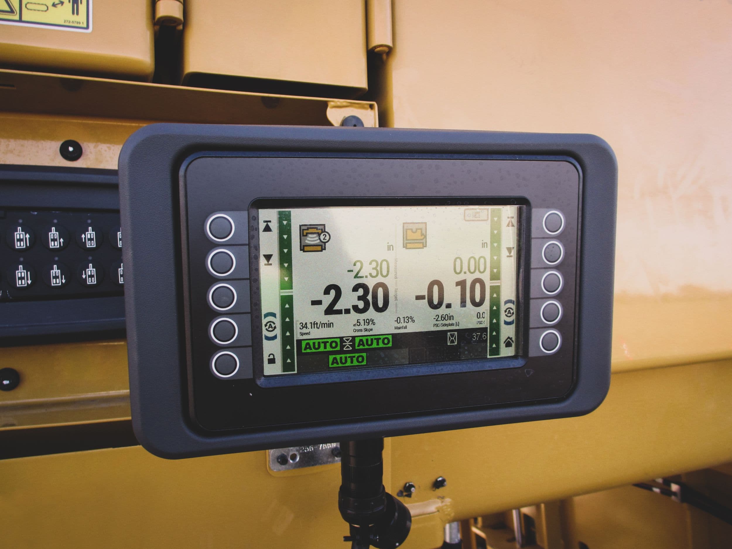 Cat Grade with Grade and Slope for Cold Planers