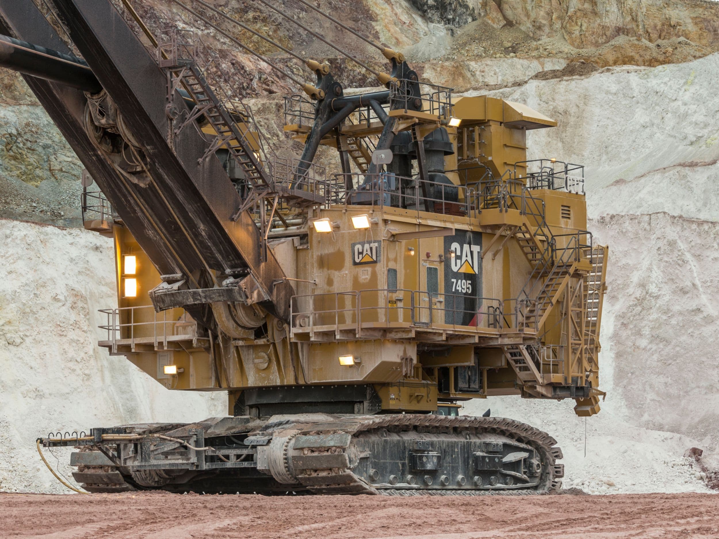 7495 with Rope Crowd