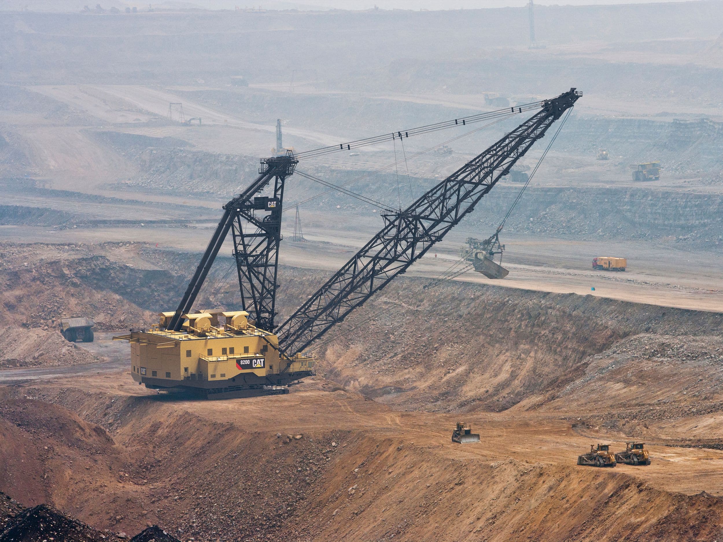 8200 Dragline