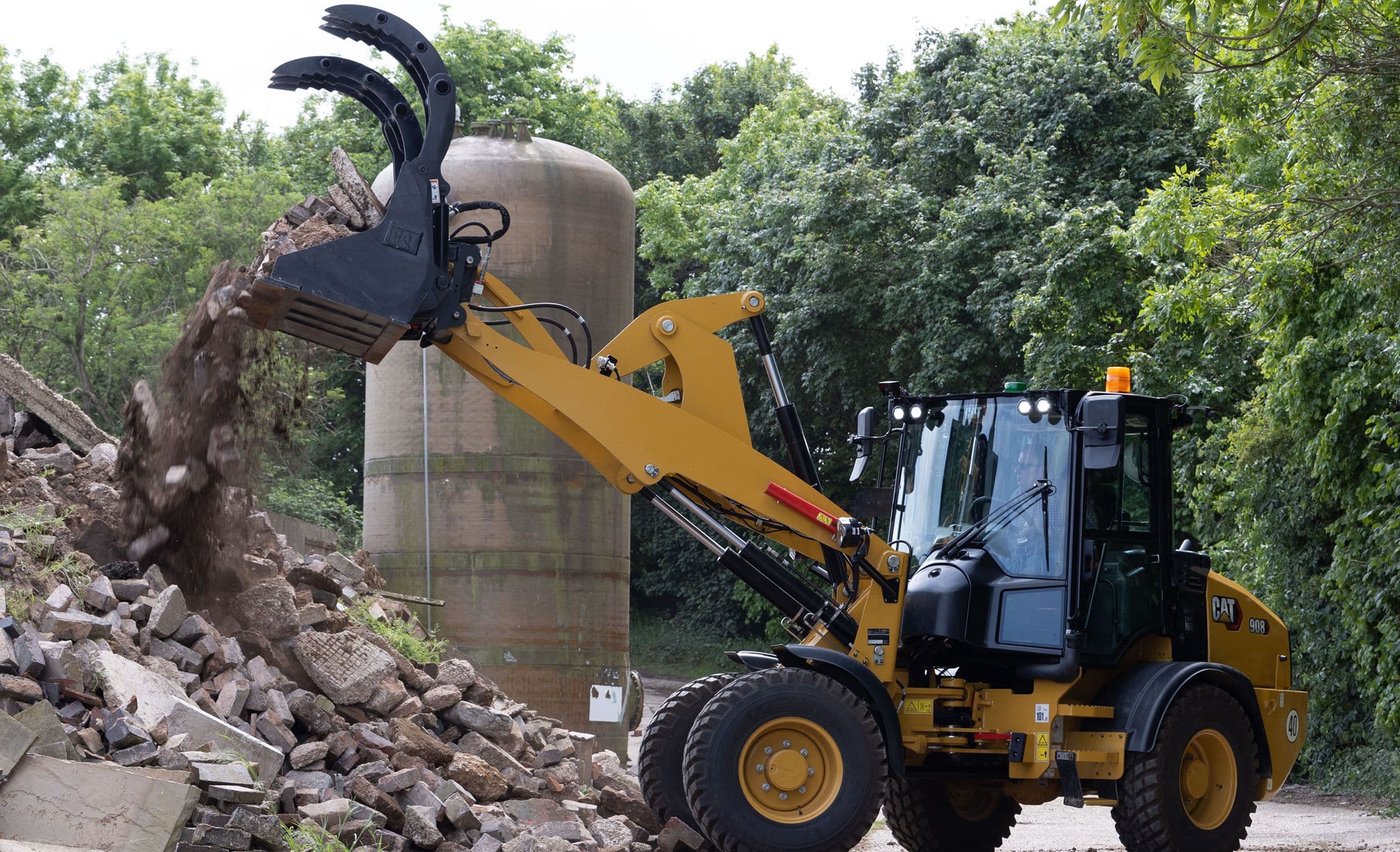 908 Compact Wheel Loader High Lift with Industrial Grapple