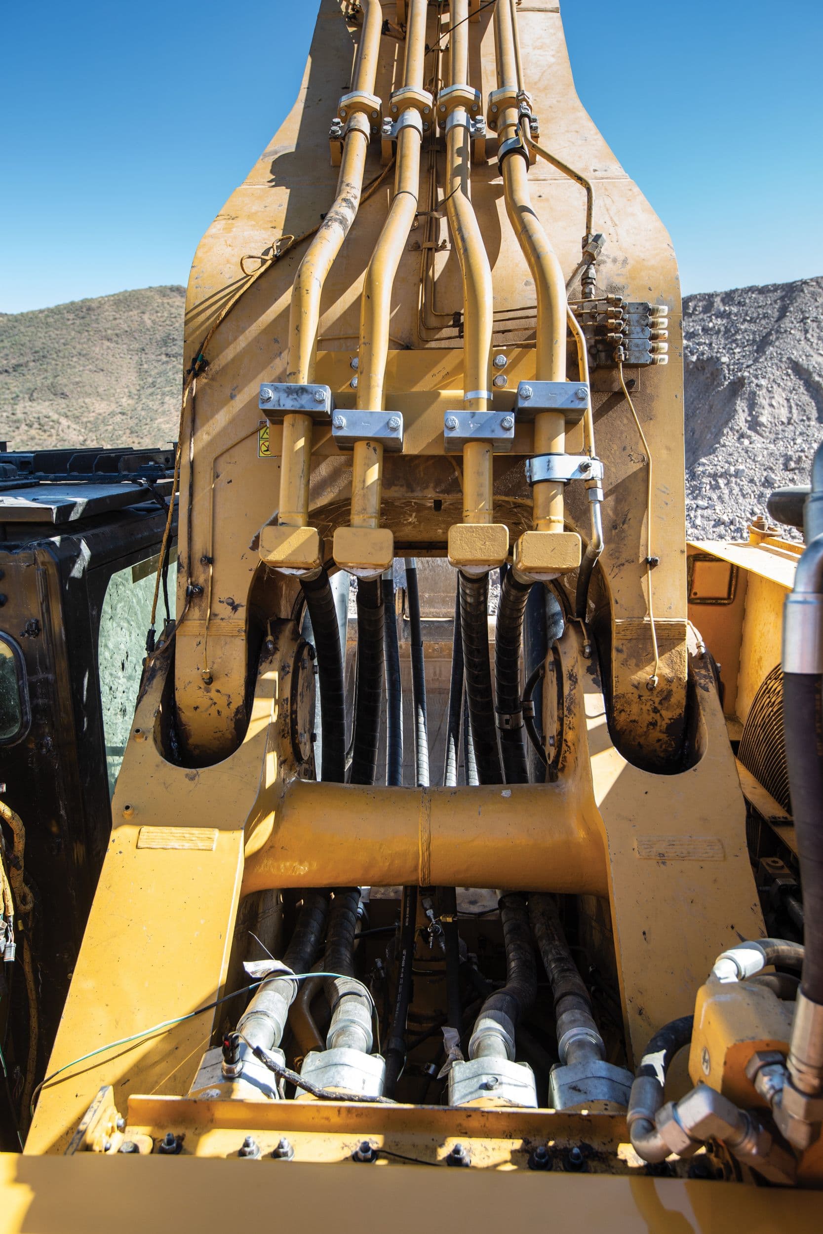 6015 Hydraulic Mining Shovel