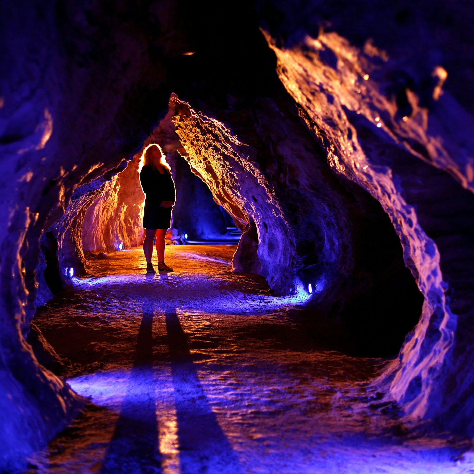 Ruakuri cave tunnel